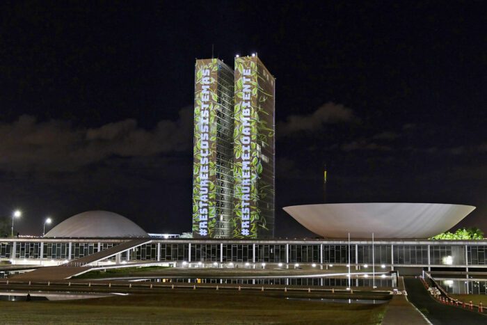 Pesquisa da RAPS mostra descompasso entre discurso e ação sobre mudanças climáticas no Congresso